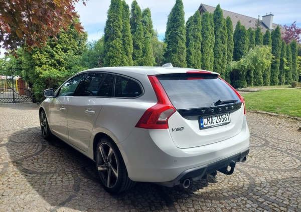 Volvo V60 cena 42400 przebieg: 149000, rok produkcji 2013 z Sejny małe 596